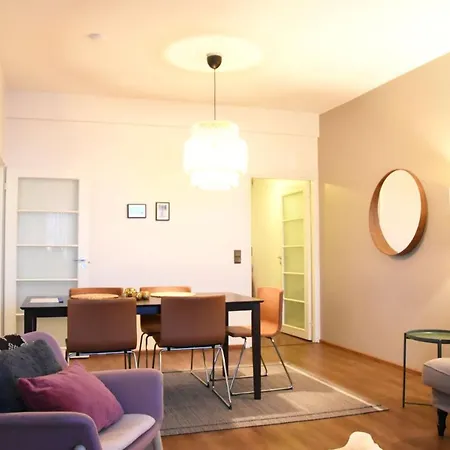 Cozy&bright 2-bedroom Washer&dryer, King Size Bed Rovaniemi