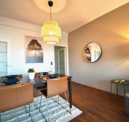 Cozy And Bright 2-bedroom Washer And Dryer, King Size Bed