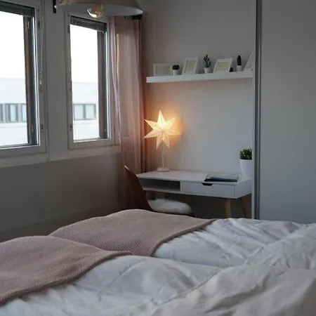 Apartment Cozy And Bright 2-bedroom Washer And Dryer, King Size Bed *