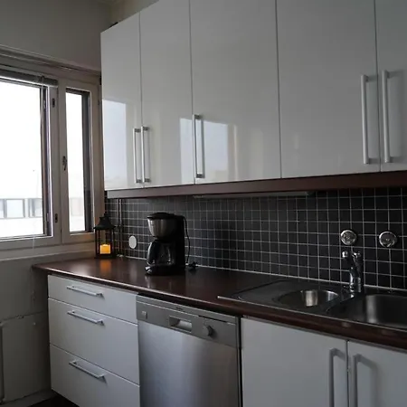아파트 Cozy And Bright 2-bedroom Washer And Dryer, King Size Bed 로바니에미